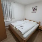 Divan Vlasic דירה *
