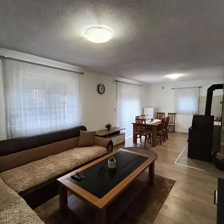 Divan Vlasic Apartamento