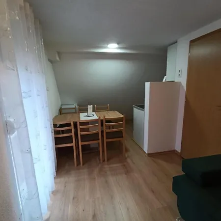 Divan Vlasic Sisava